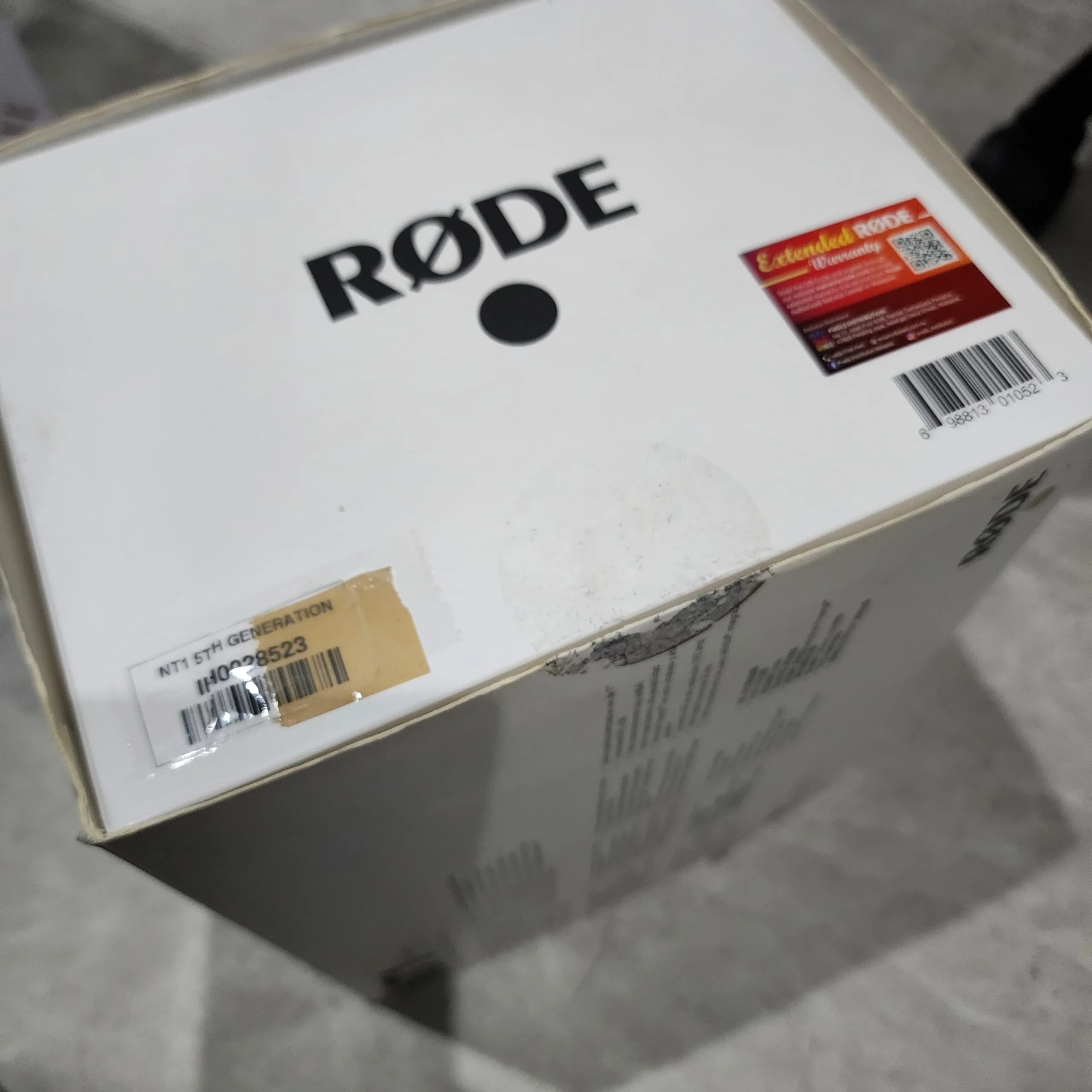 B STOCK (BS-297) Rode NT1 5th Generation Studio Condenser Microphone - Silver - Image 4