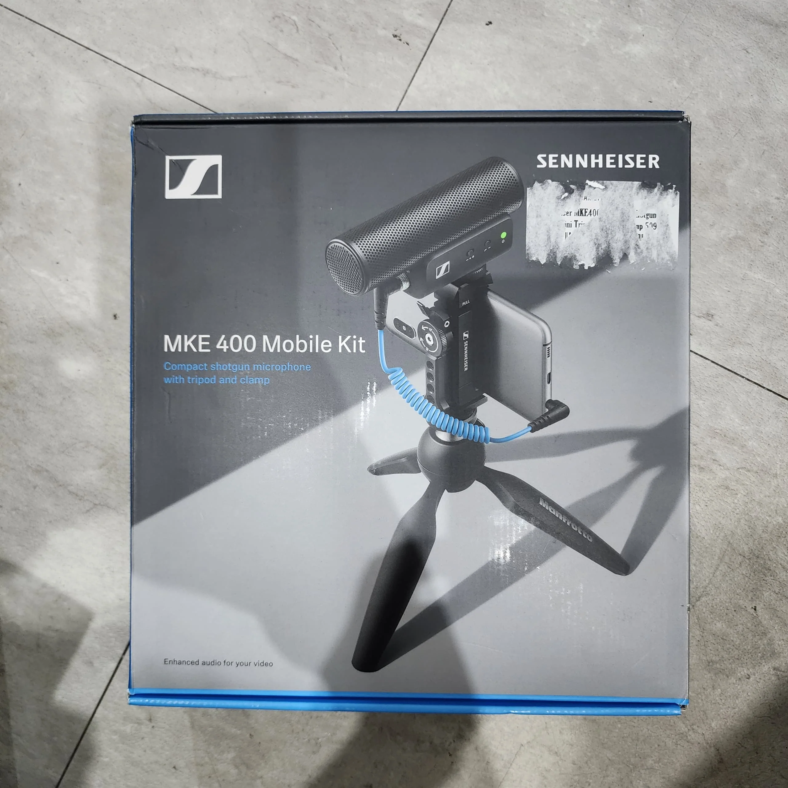 B STOCK (BS-301) Sennheiser MKE 400 Mobile Kit Camera-Mount Shotgun Microphone with Smartphone Recording Bundle (MKE400)