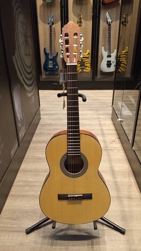 B STOCK (BS-326) Cort AC70 Classical Guitar with Bag - Open Pore