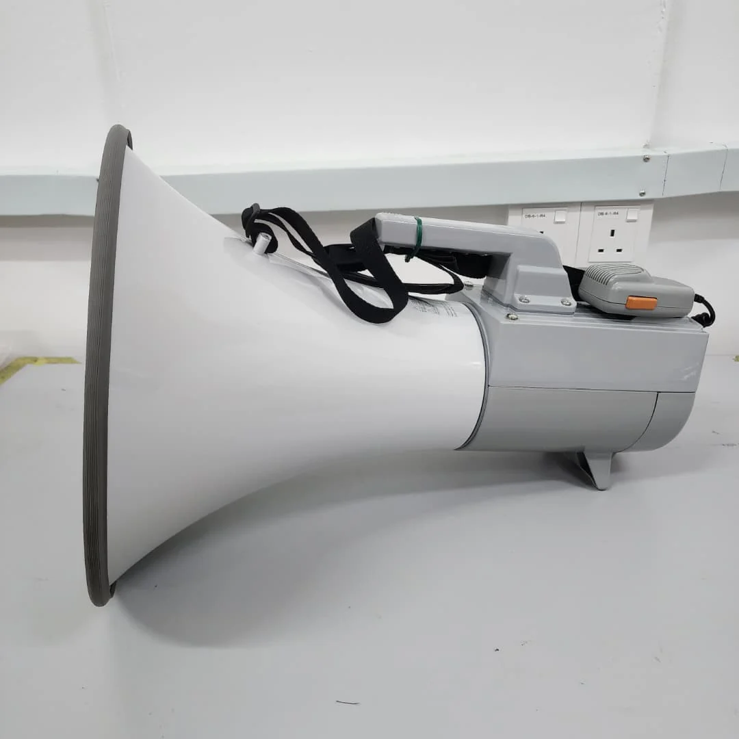 B STOCK (BS-498) TOA ER-2230W 30W Shoulder Type Megaphone with Whistle - Image 4