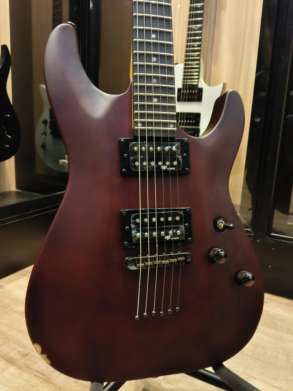 B STOCK (BS-645) Schecter SGR C-1 - Walnut Satin (C1) (3846) - Image 3