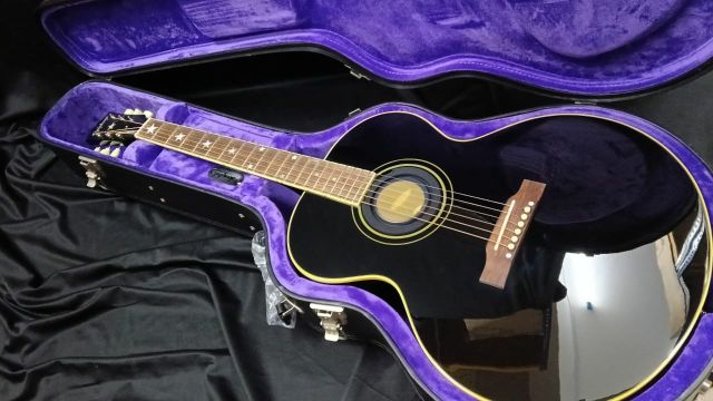 Acoustic Guitars |  Compare, Experience Real Sound & Get Best Price.