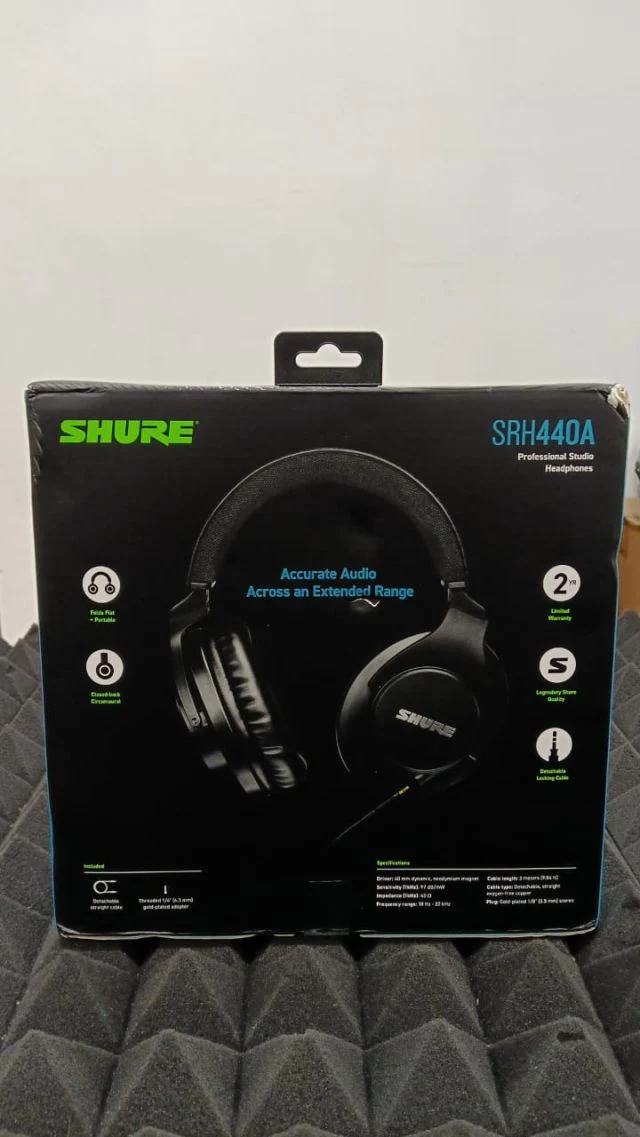 B STOCK (BS-714) Shure SRH440A Professional Closed-back Studio Headphones