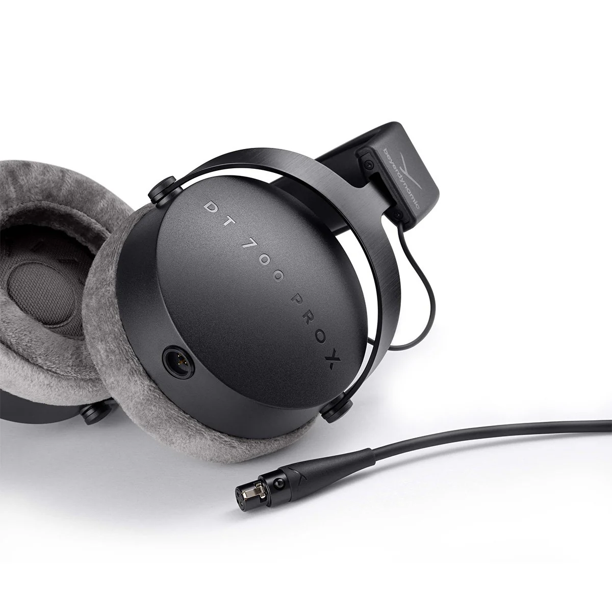 Beyerdynamic DT 700 Pro X Closed-back Studio Mixing Headphones - Image 8