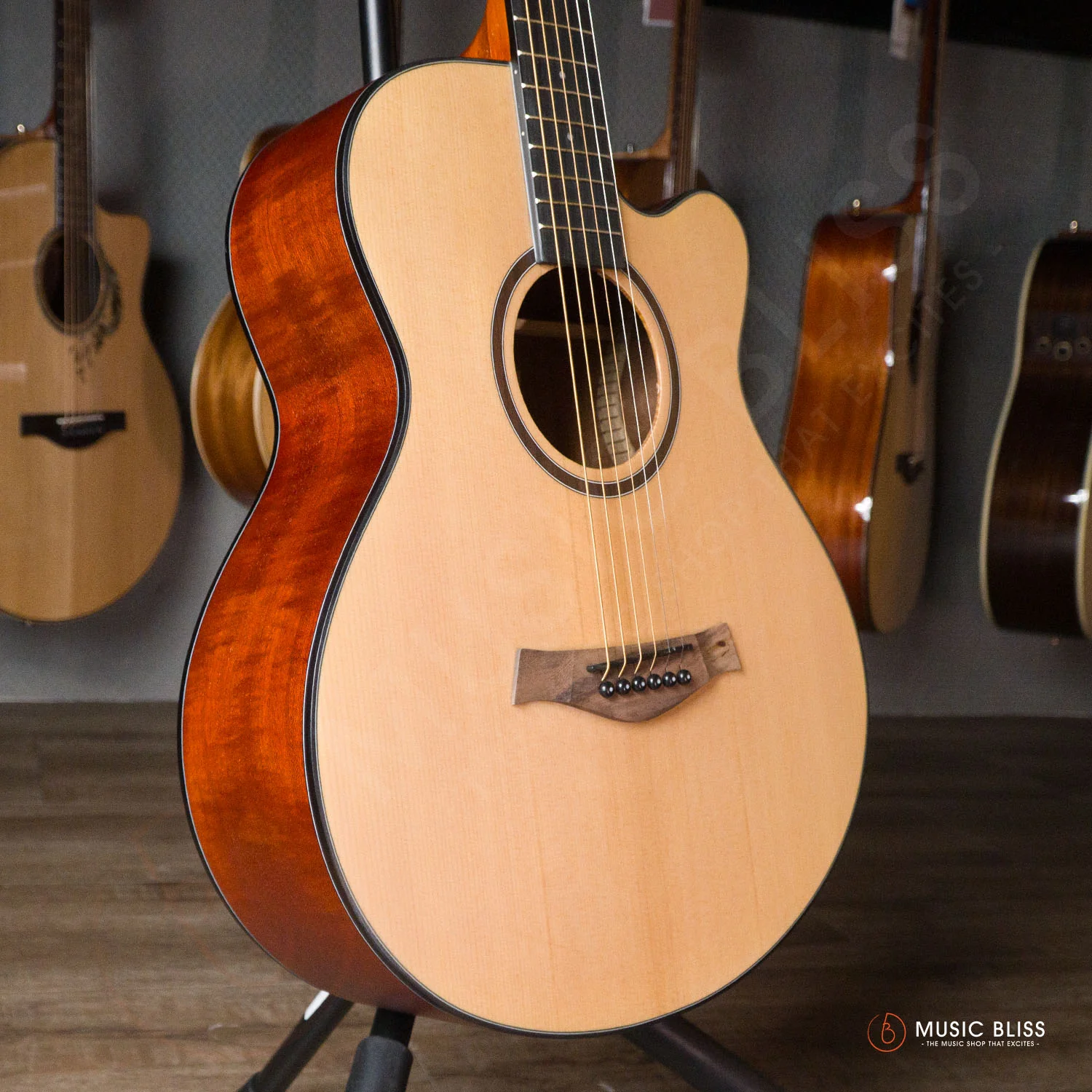 Caesar WL-700-N Budget Beginner 40-inch Matte Cutaway Body Acoustic Guitar - Natural - Image 2