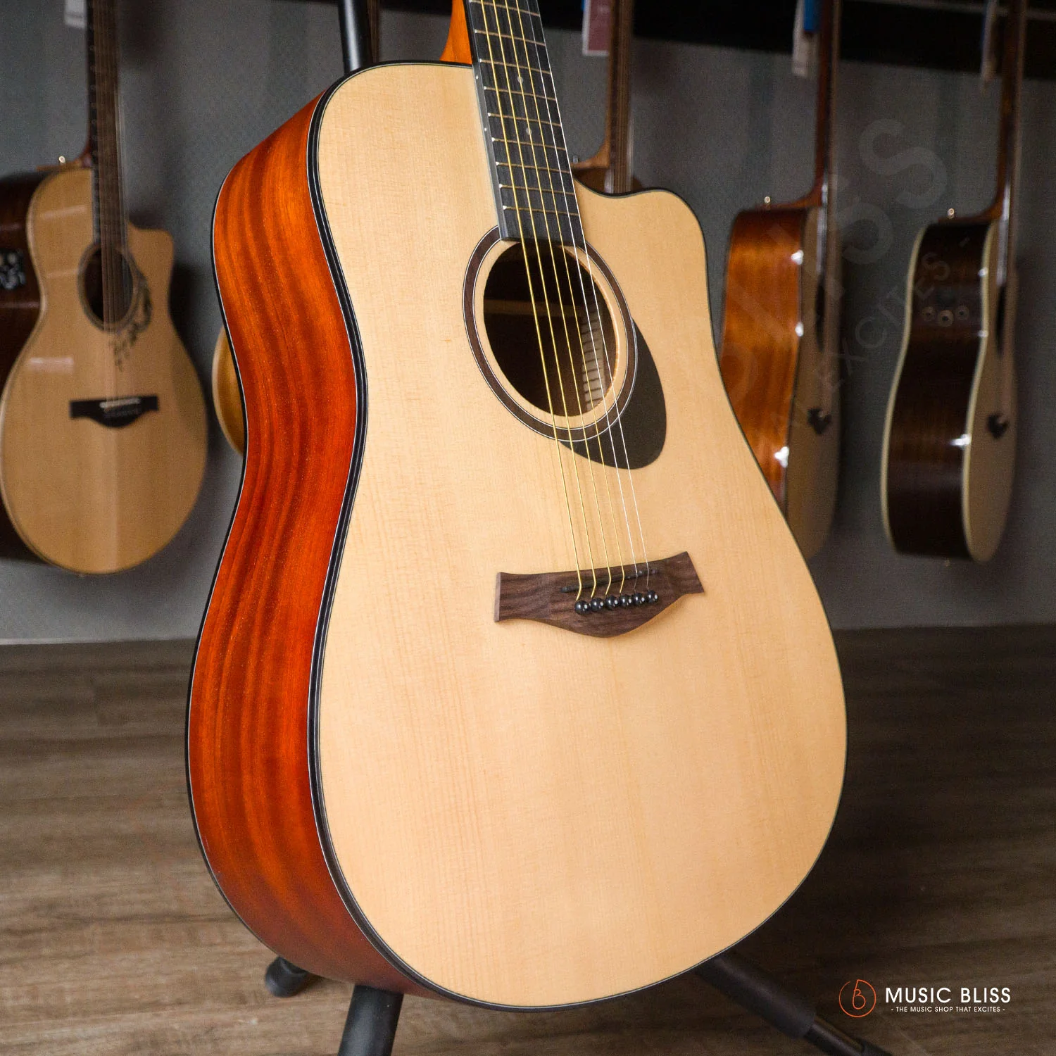 Caesar WL-800C-N Budget Beginner 41-inch Matte Cutaway Body Acoustic Guitar - Natural - Image 2