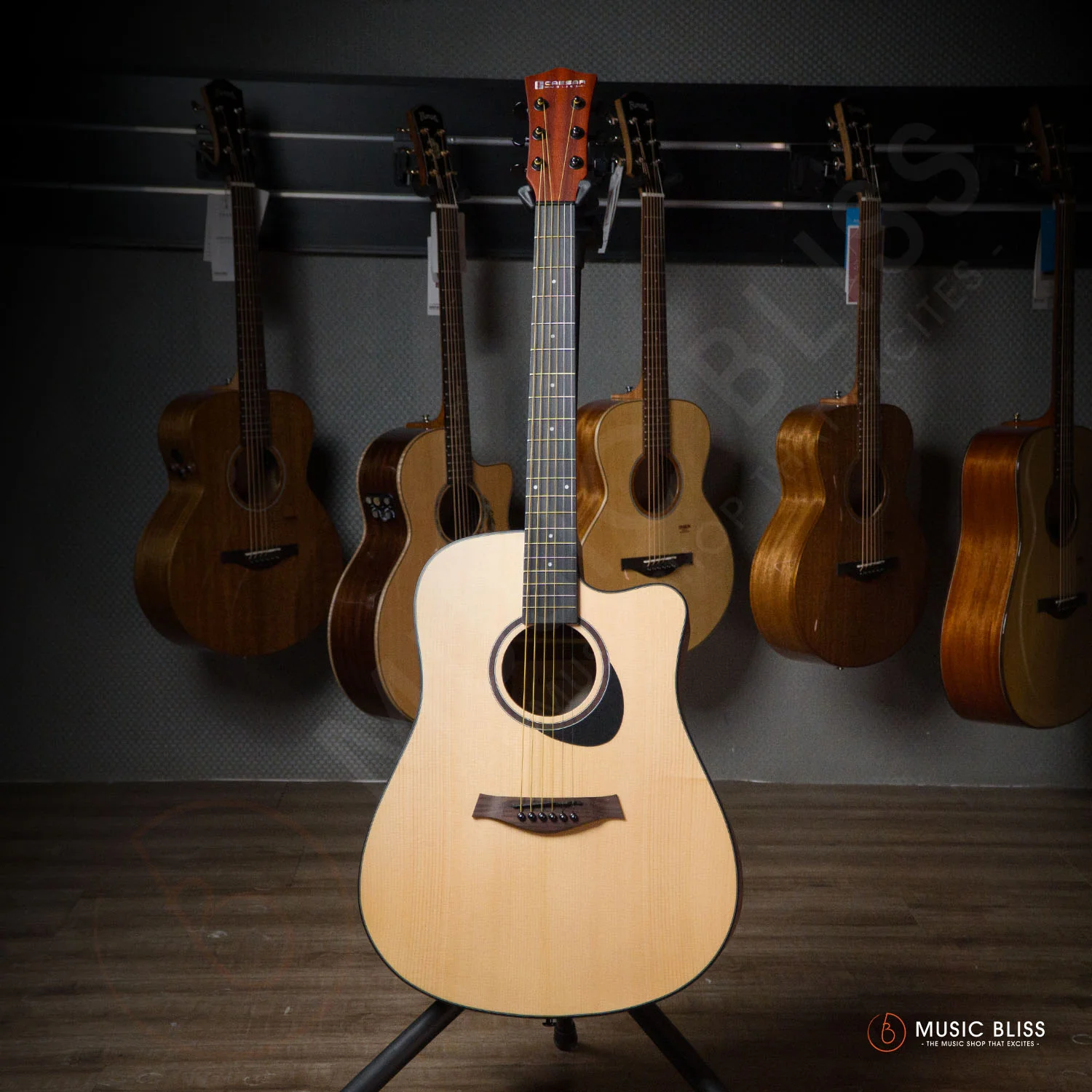 Caesar WL-800C-N Budget Beginner 41-inch Matte Cutaway Body Acoustic Guitar - Natural - Image 4