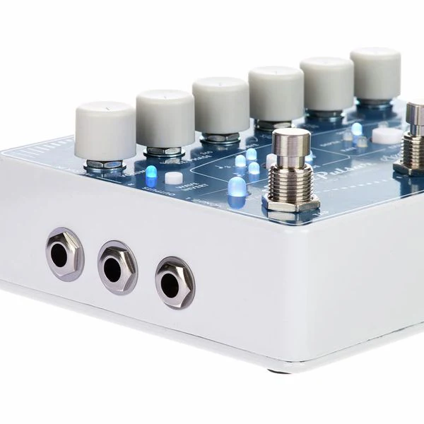 Electro Harmonix Super Pulsar Stereo Tap Tremelo Guitar Effects Pedal - Image 7