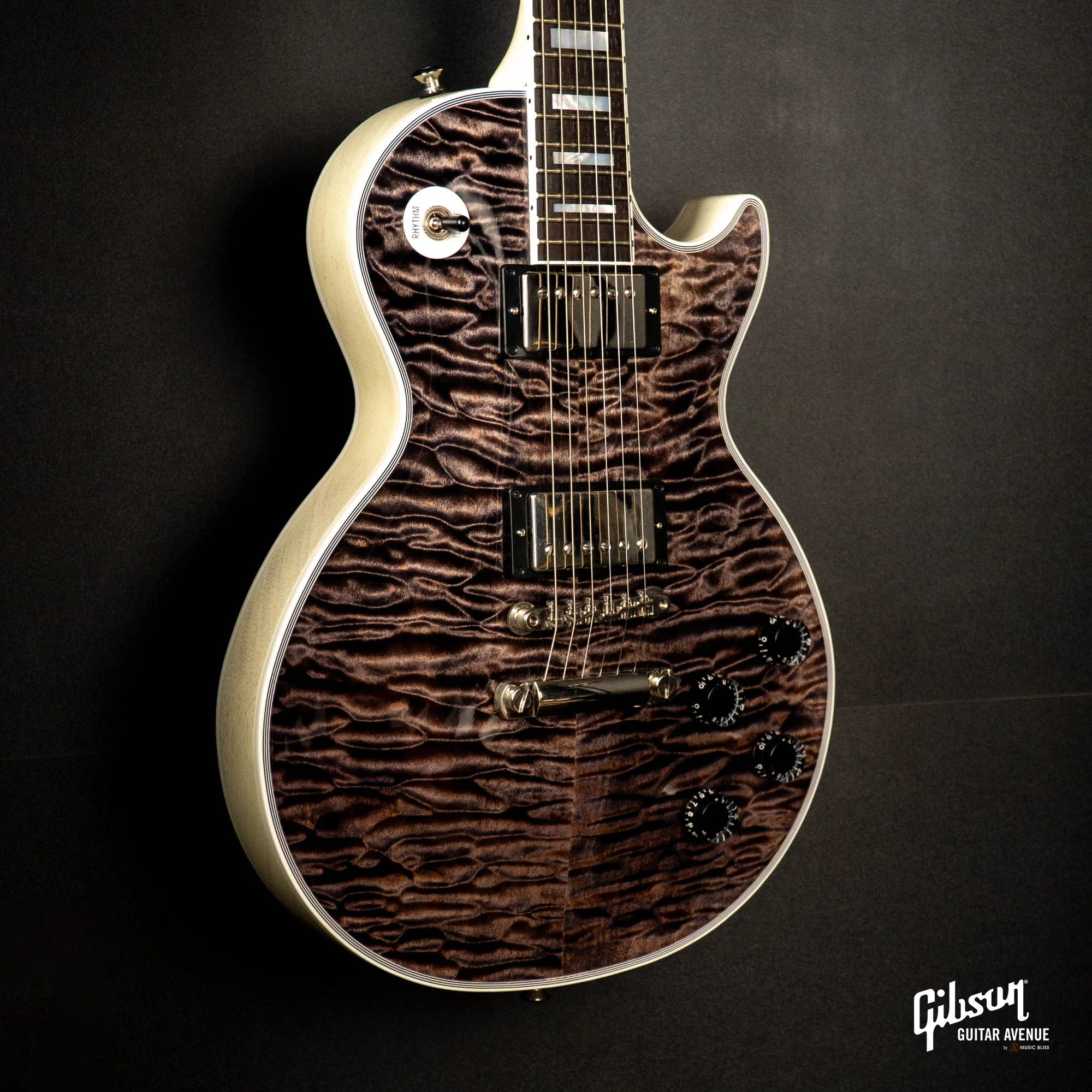 GIBSON JO BRANKO SELECT MADE TO MEASURE LES PAUL CUSTOM 7A QUILT TOP - V3 NECK - COBRA - TV WHITE BACK W/STINGER GLOSS NH - Image 3