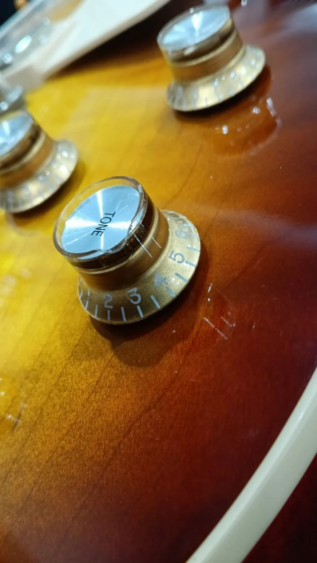 [SN 215130135] CERTIFIED USED GIBSON LES PAUL STANDARD 60S FIGURED TOP ELECTRIC GUITAR - ICED TEA - Image 4