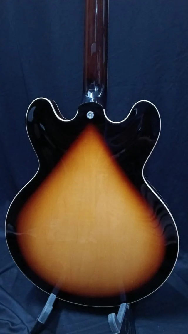 [SN 221030135] CERTIFIED USED GIBSON ES-335 SEMI-HOLLOWBODY ELECTRIC GUITAR - VINTAGE BURST - Image 7