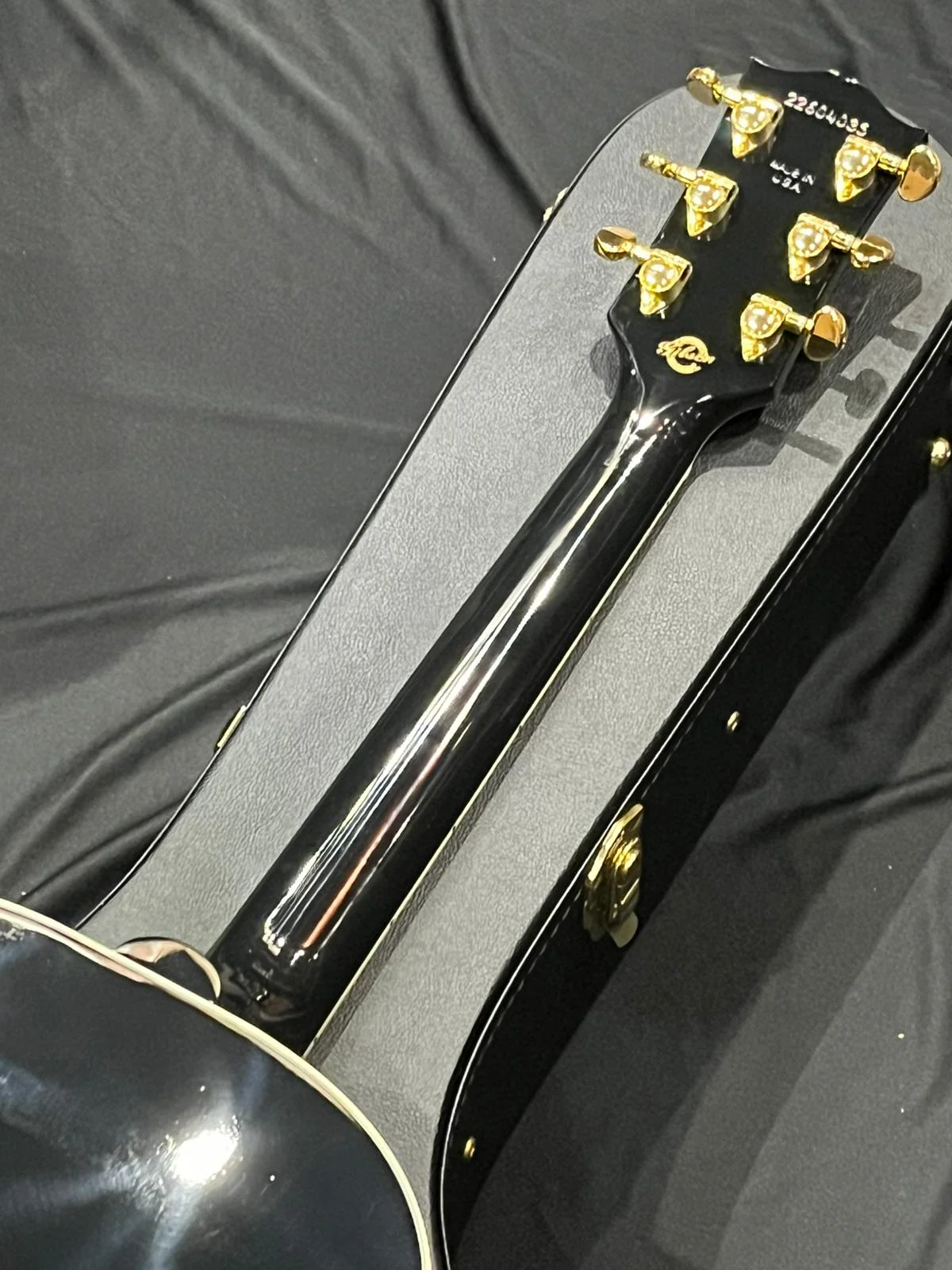 [SN 22604035] CERTIFIED USED GIBSON J-45 CUSTOM - EBONY [2024] - Image 11