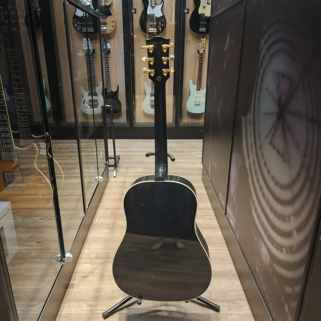 [SN 22604035] CERTIFIED USED GIBSON J-45 CUSTOM - EBONY [2024] - Image 9