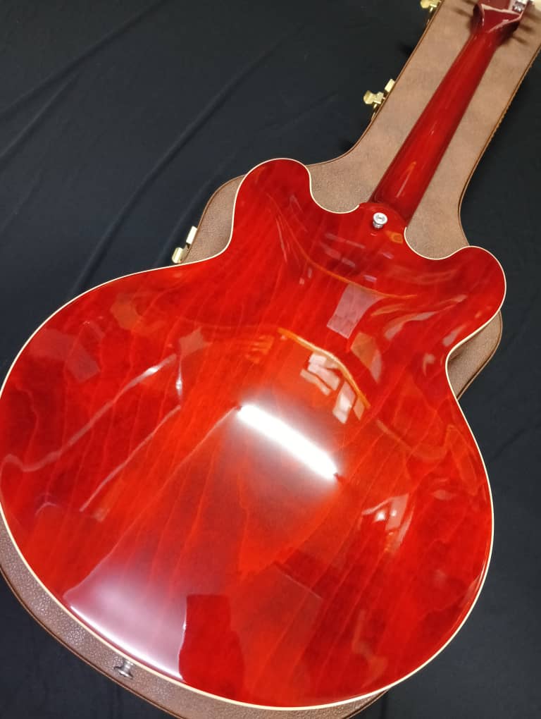 [SN 232040197] CERTIFIED USED GIBSON ES-335 SEMI-HOLLOWBODY ELECTRIC GUITAR - 60S CHERRY [2024] - Image 7