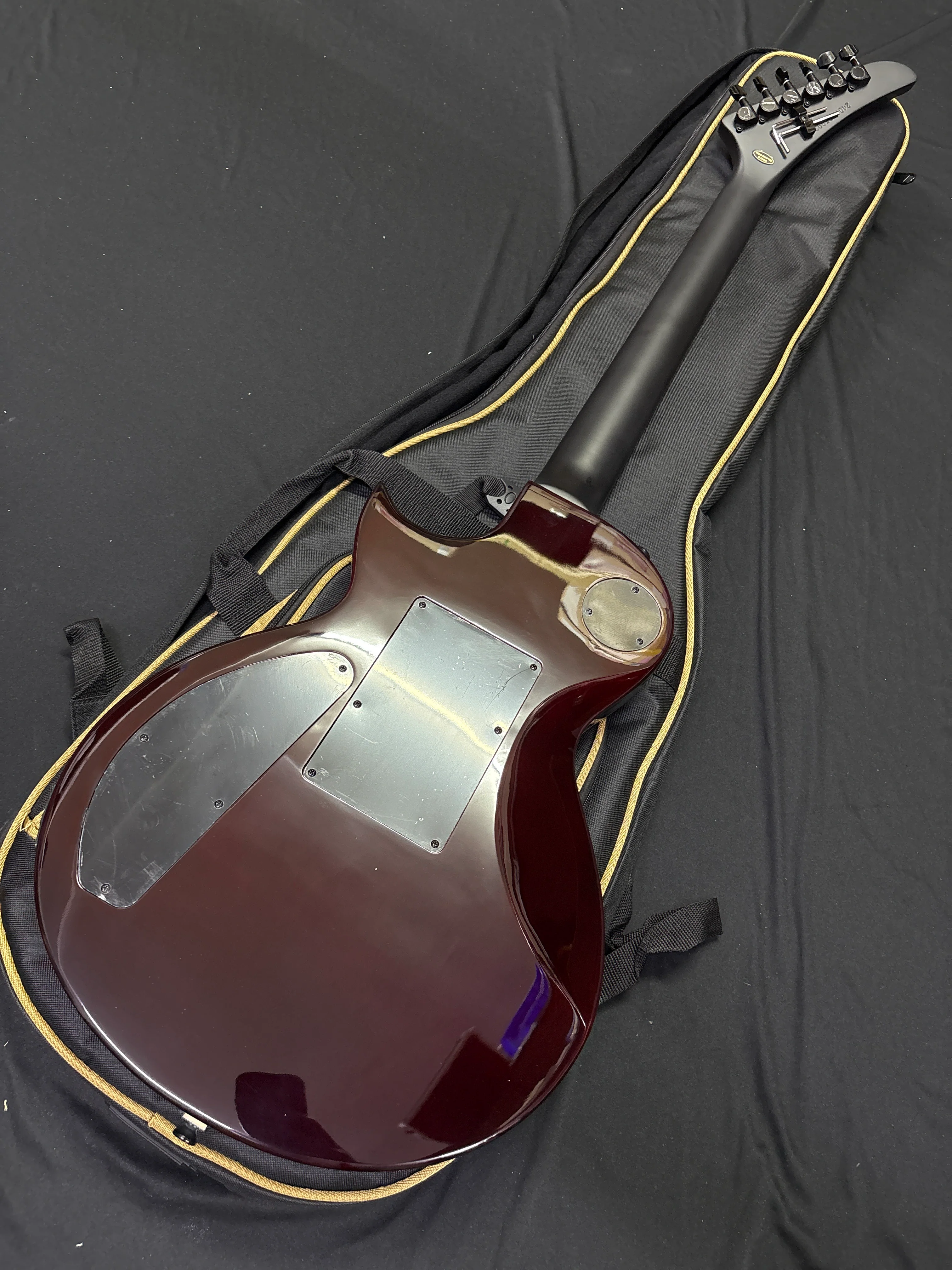 [SN 24011525993] CERTIFIED USED Kramer Assault Figured Electric Guitar with Premium Bag - Magenta Perimeter - Image 8
