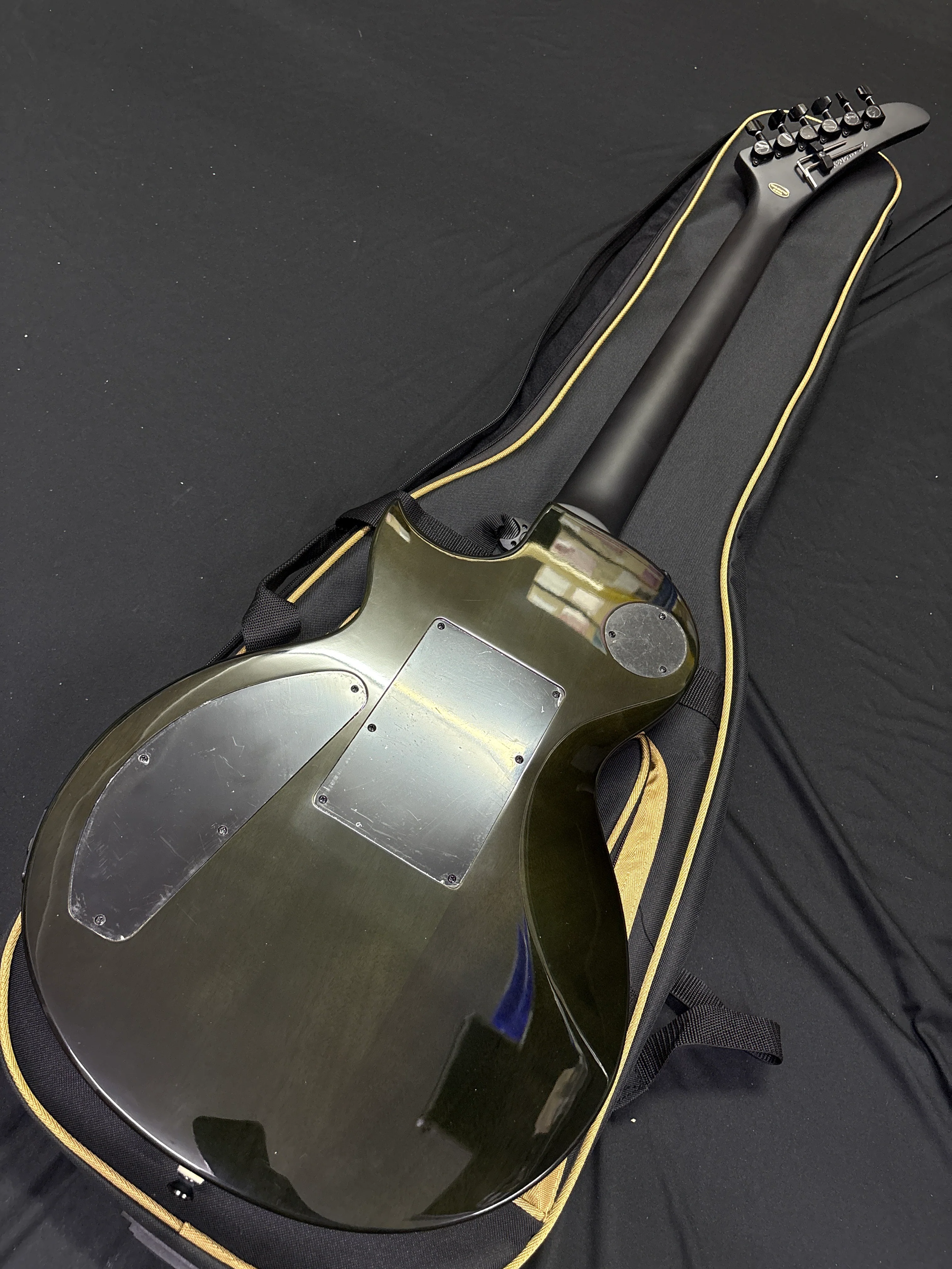 [SN 24041520319] CERTIFIED USED Kramer Assault Figured Electric Guitar with Premium Bag - Caribbean Blue Perimeter - Image 8