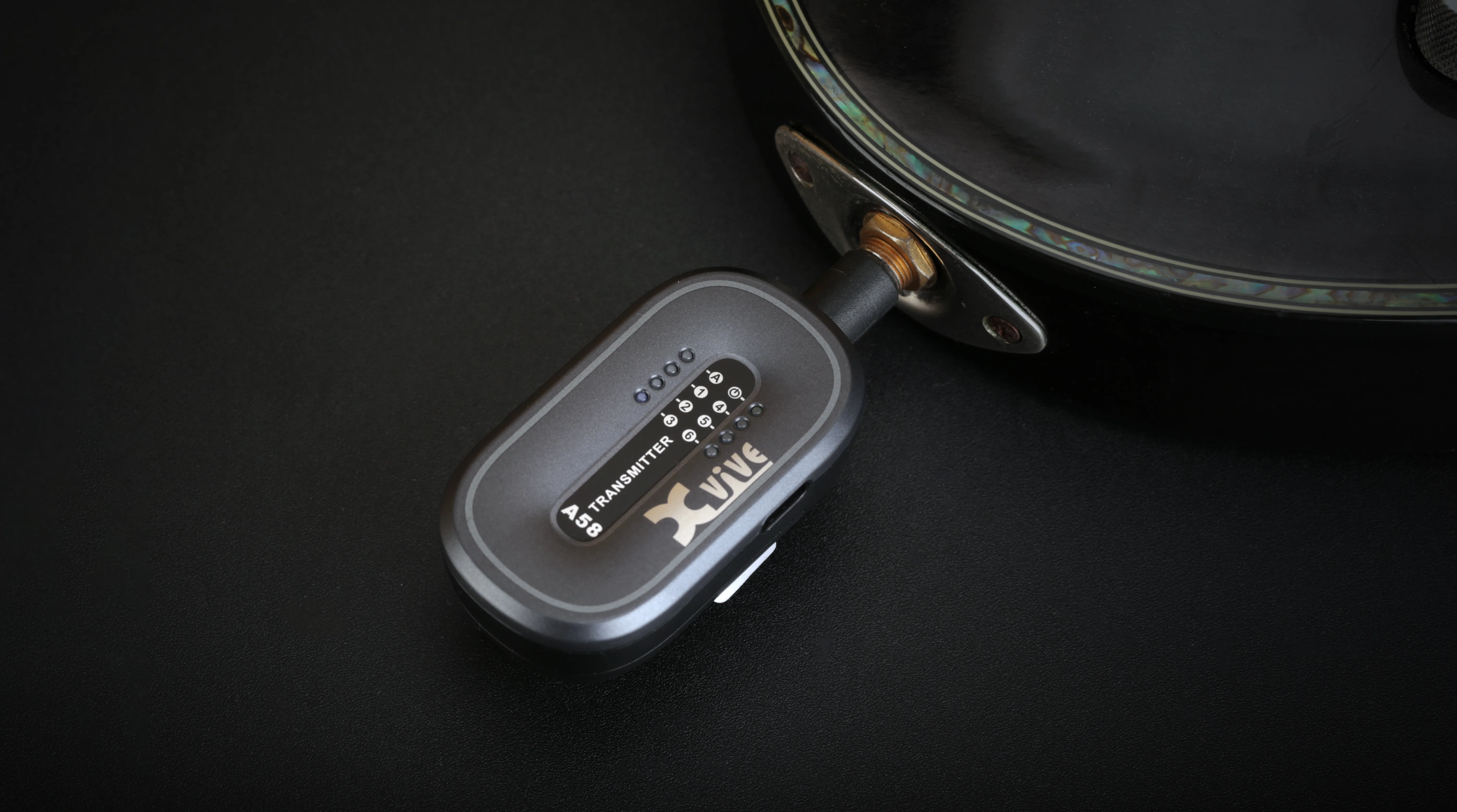 Xvive A58 5.8GHz Guitar Wireless System With 100 Feet Wireless Range [Hard Travel Case Included] - Image 6